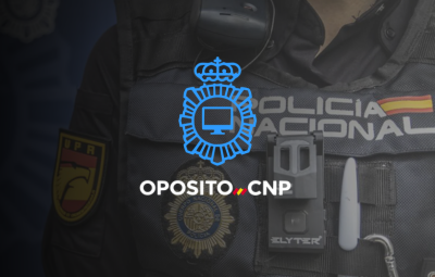 Foto alumna enviando el formulario e contacto